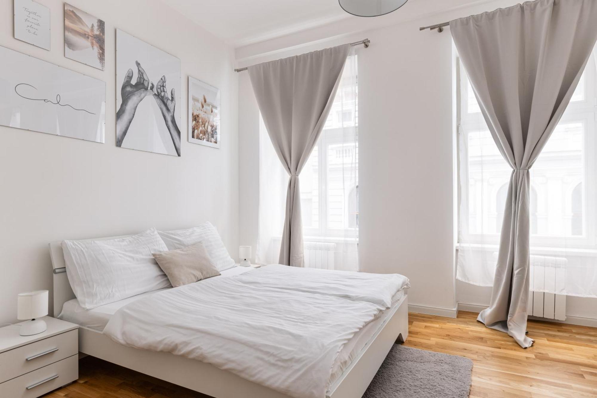 Stay2Gether Beige Nest - Metro Florenc Prague Exterior photo